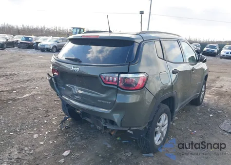 2018 Jeep Compass Sport 4X4 z USA, uszkodzony, nr VIN 3C4NJDAB7JT177689
